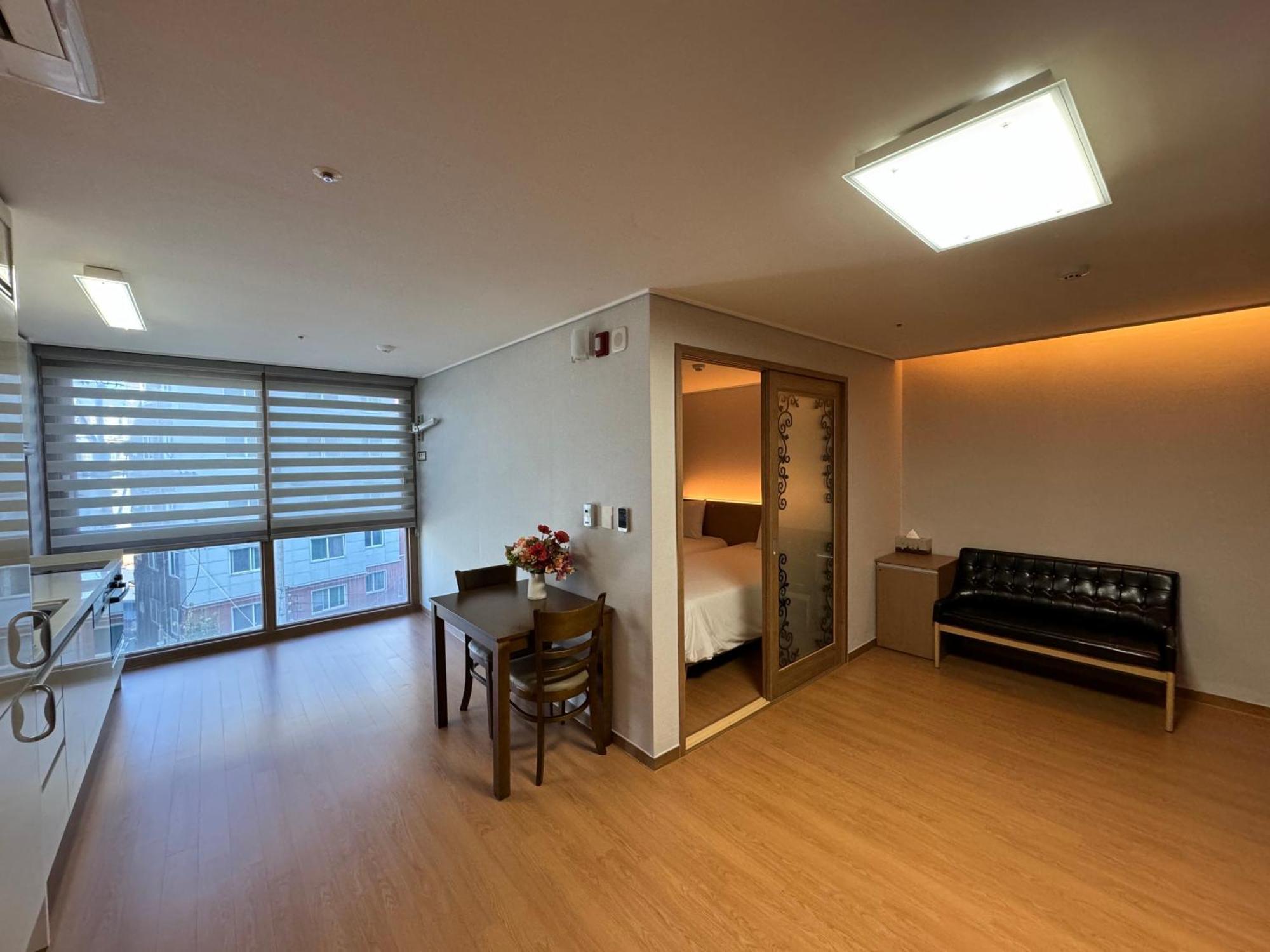 Residence Hotel K Okpo Geoje Luaran gambar